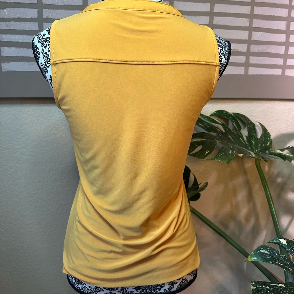 White House Black Market Yellow Sleeveless Top Size XSmall - Picture 4 of 9